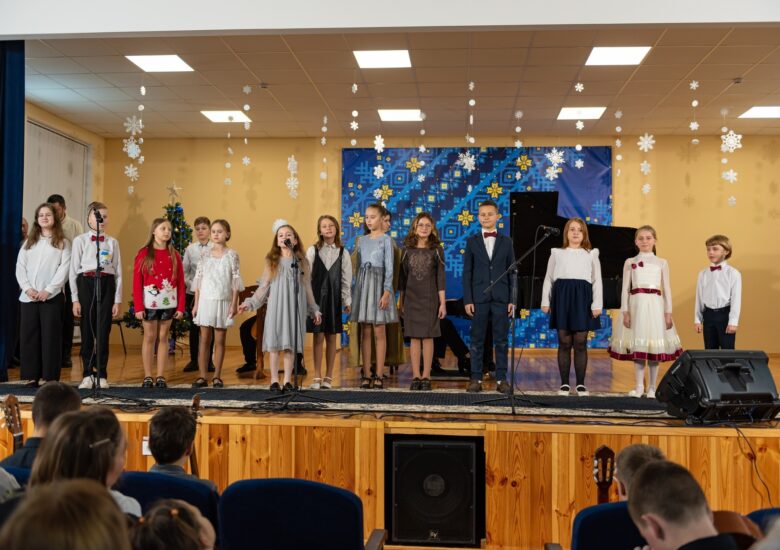 414458619_682327360712277_4795927612326125874_n